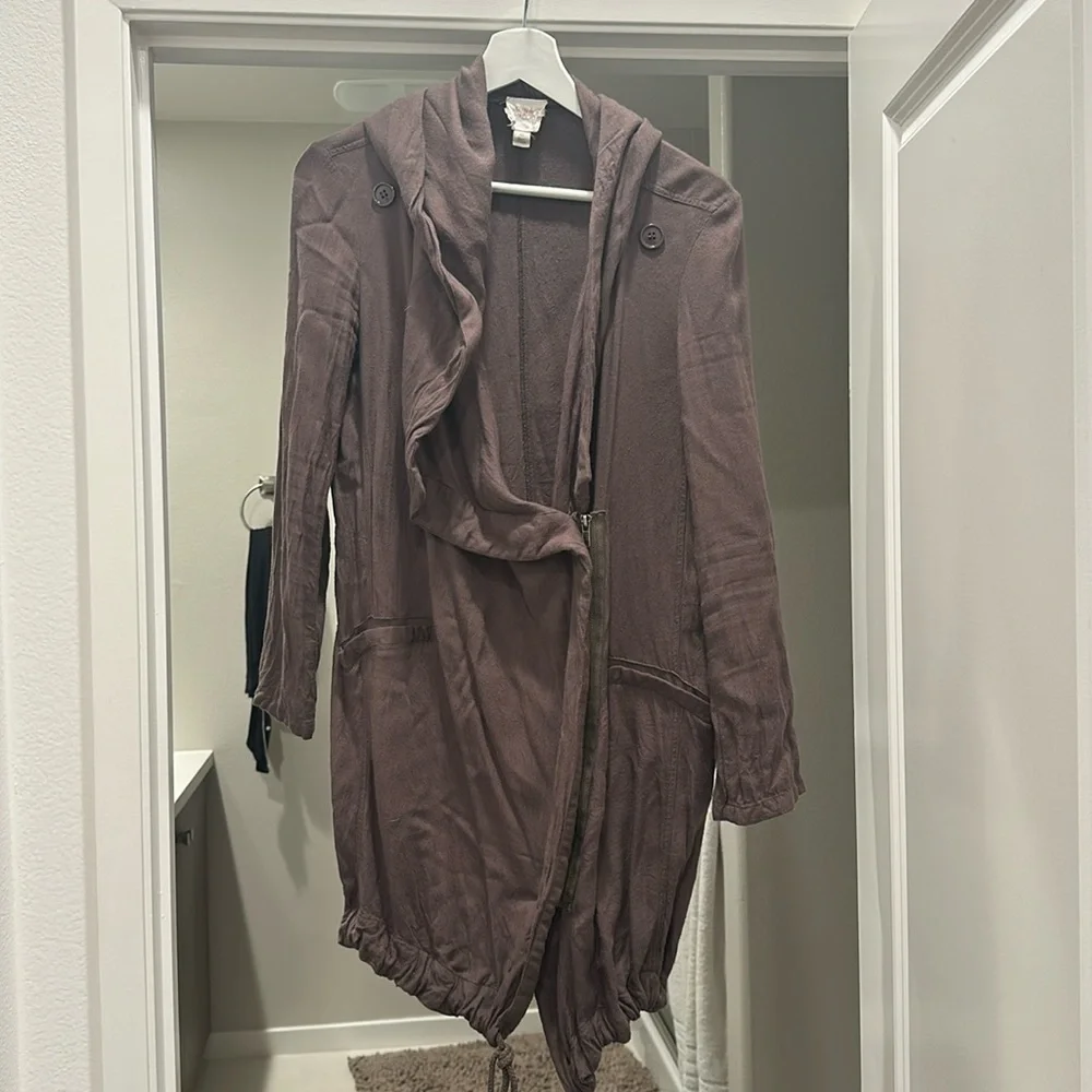 Light weight jacket - Picture 1 of 3